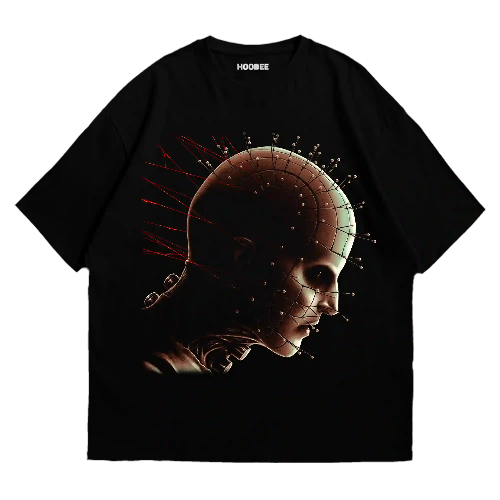 Playera oversize con ilustración de Pinhead estilo oscuro y terrorífico