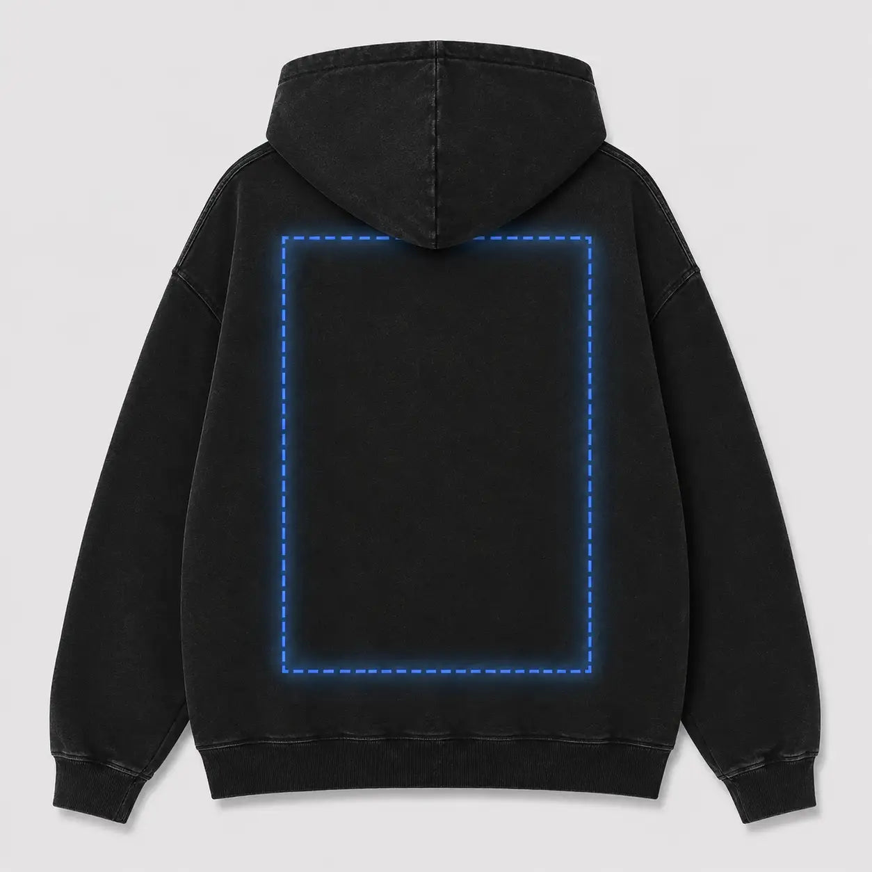 Sudadera negra con capucha vista desde atrás, mostrando un área de personalización en la parte inferior central.