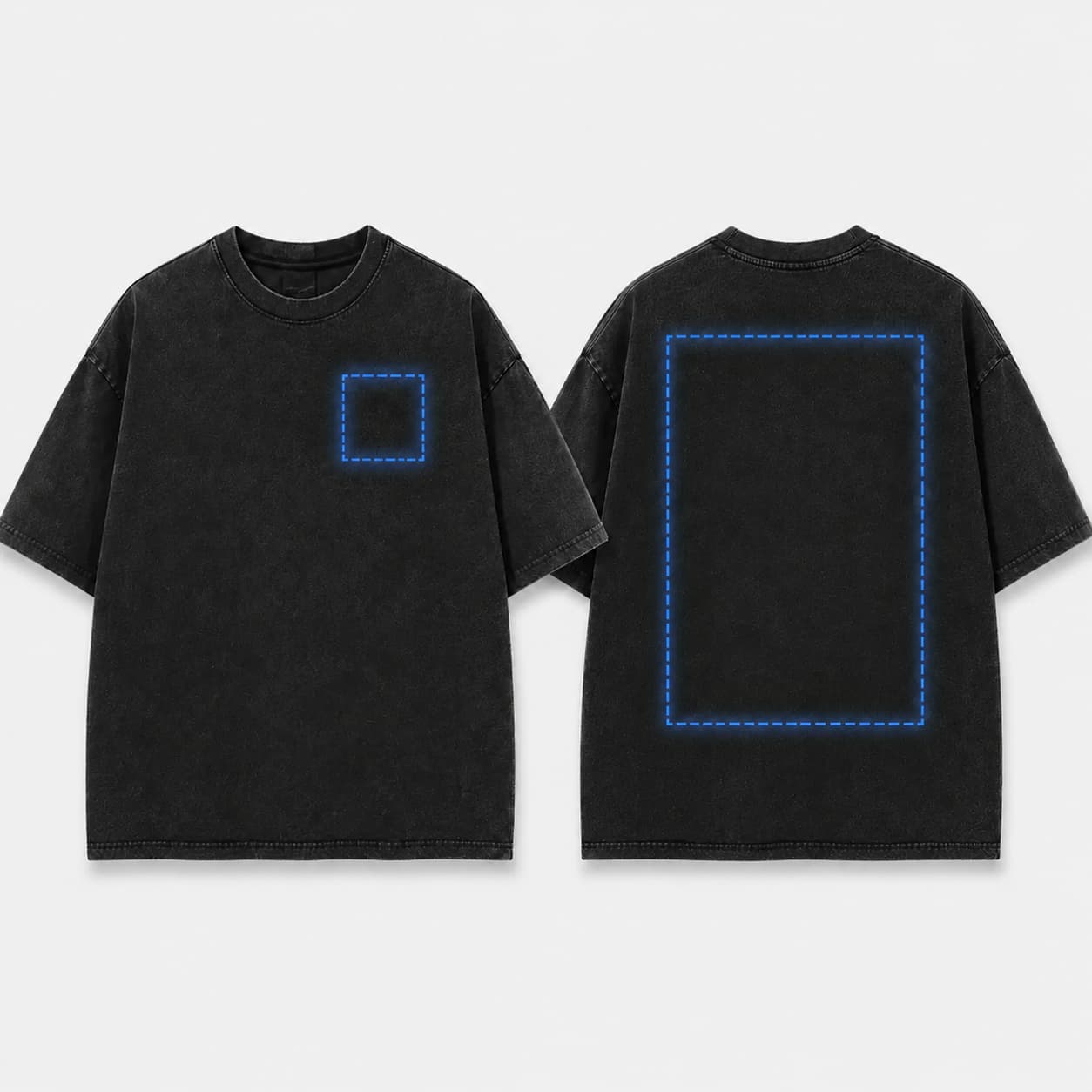 Camiseta negra con acabado acid wash, vista frontal y trasera. Espacio para personalización en el pecho y la espalda.
